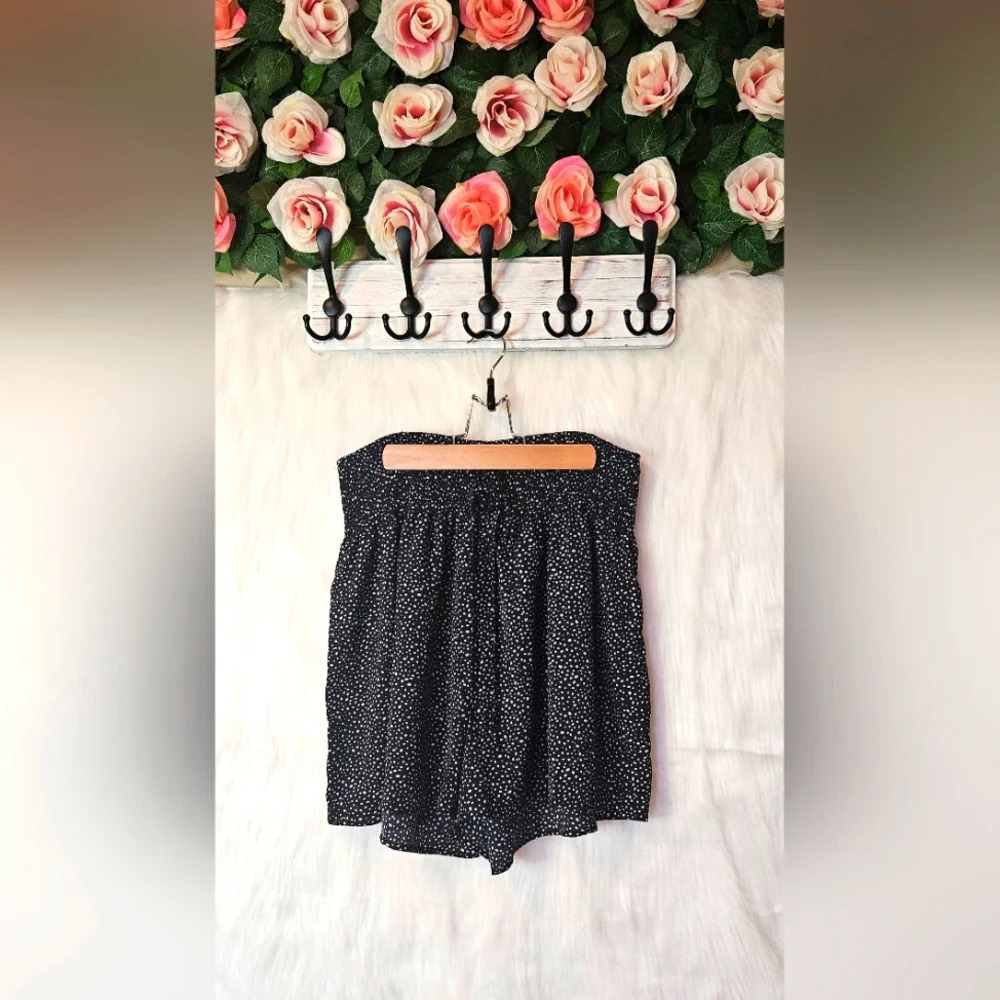 Shein Classic Polka Dot Elastic Waist Shorts